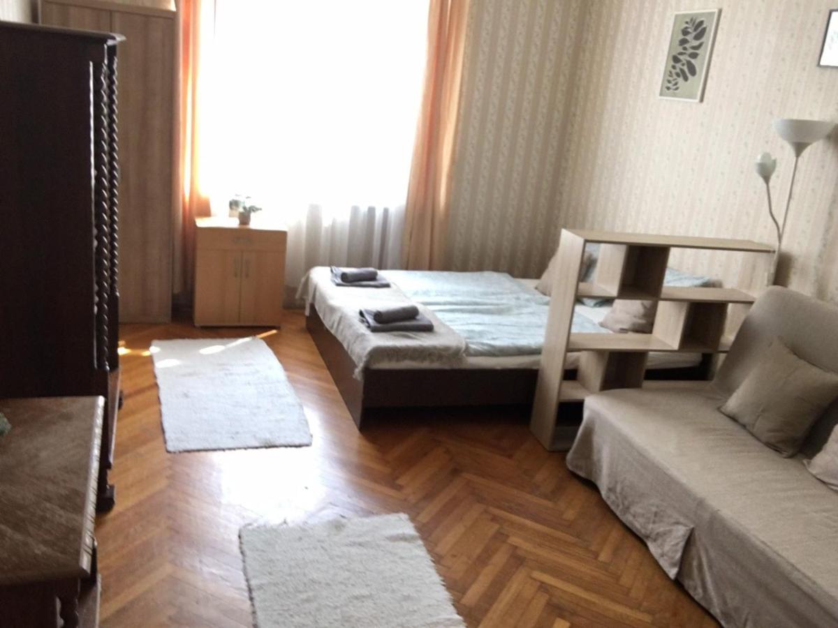 Cozy Flat At Stadionok M Station Budapest Exterior photo
